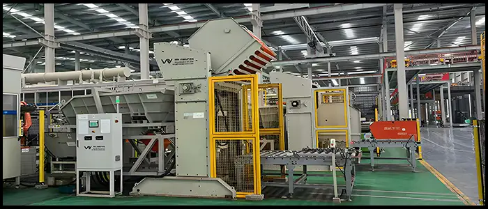 Precision vibrating feeder for small hardware components sorting